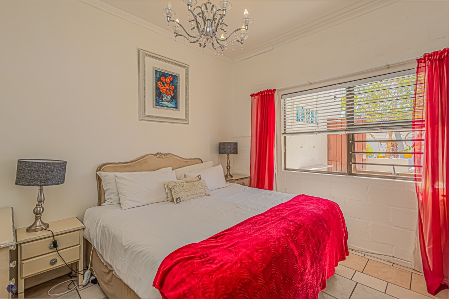 8 Bedroom Property for Sale in Country Club Western Cape
